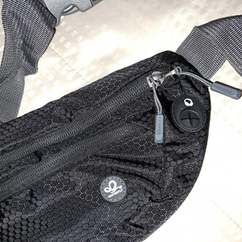 WATERFLY Bum Bag Waist Bag Small Stylish - Black